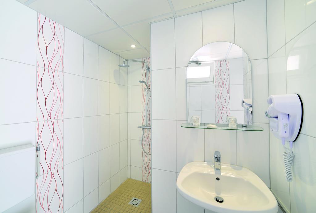 Hôtel Saint Contard Lourdes Extérieur photo